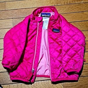 Pink Patagonia nano quilted coat, size 6-12 months great condition, 2 zip pocket